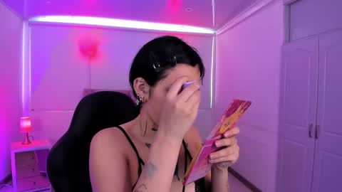 Aurora Diaz online show from November 13, 2025, 7:35 pm