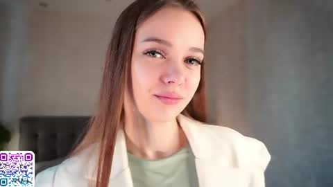 Snapshot of auroralowen chatting on July 15, 2026, 5:56 am Aurora online show from July 15, 2026, 5:56 am