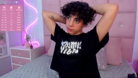 Mariana  online show from May 22, 2026, 3:57 am