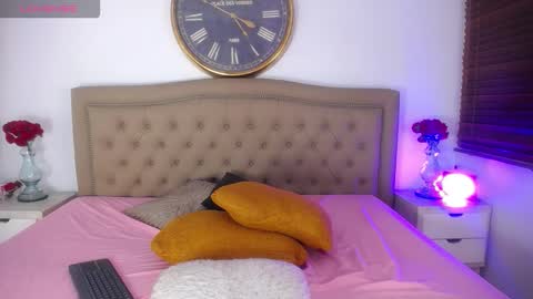 Aurora Ricci online show from October 23, 2025, 1:21 pm