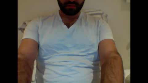 Snapshot of aussie099 chatting on December 9, 2024, 10:32 am aussie099 online show from December 9, 2024, 10:32 am