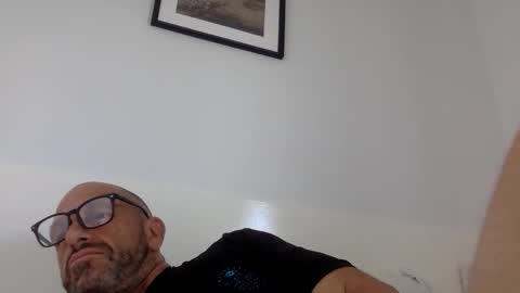 aussieguy59660 online show from March 20, 2026, 6:07 am