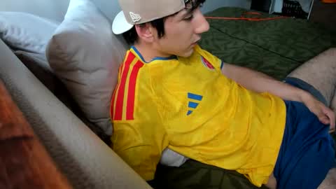 austin1119a online show from April 18, 2026, 7:58 pm