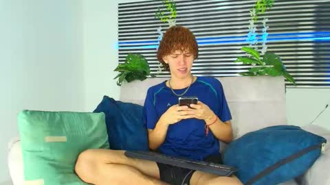 austin_collinsxx online show from December 23, 2025, 2:53 am