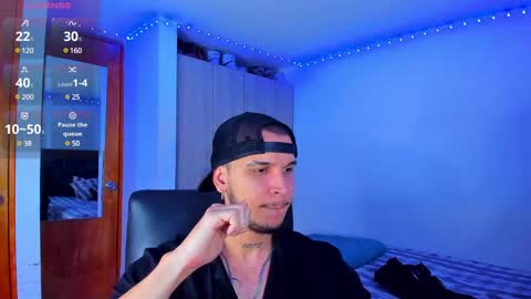 Snapshot of austin_curry chatting on February 24, 2025, 1:24 am A online show from February 24, 2025, 1:24 am