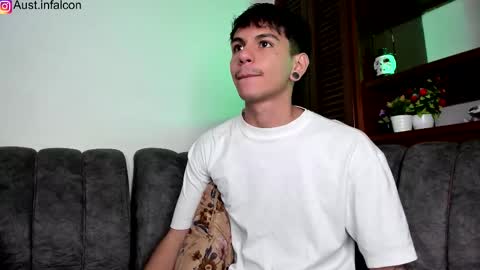 Snapshot of austin_falcon chatting on February 19, 2026, 9:11 pm Austin online show from February 19, 2026, 9:11 pm