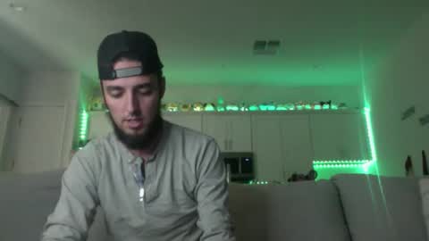 Snapshot of austincutieyes chatting on September 19, 2025, 5:24 pm AudiEna online show from September 19, 2025, 5:24 pm