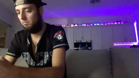 Snapshot of austincutieyes chatting on October 4, 2025, 9:35 pm AudiEna online show from October 4, 2025, 9:35 pm