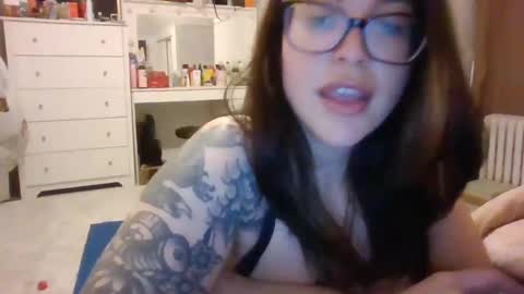 Snapshot of autumnb712 chatting on February 8, 2025, 10:29 pm autumnb712 online show from February 8, 2025, 10:29 pm