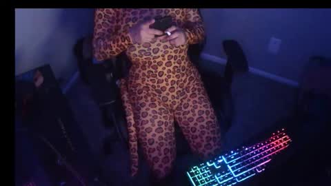 Snapshot of autumnklar51 chatting on October 29, 2025, 8:38 am autumnklar51 online show from October 29, 2025, 8:38 am