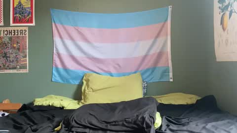 Autumn Loves You online show from February 13, 2026, 8:05 pm