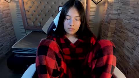              online show from December 3, 2024, 6:26 am