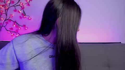              online show from November 29, 2025, 2:14 am