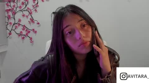 Snapshot of ava_broown chatting on April 29, 2026, 2:37 am online show from April 29, 2026, 2:37 am