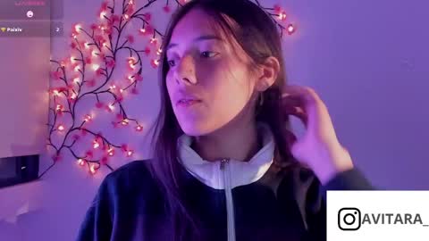 Snapshot of ava_broown chatting on May 10, 2026, 1:33 am online show from May 10, 2026, 1:33 am