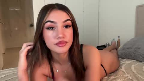 Snapshot of ava_delightt chatting on November 14, 2025, 11:35 pm Ava online show from November 14, 2025, 11:35 pm