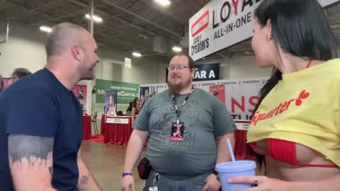 Ava online show from December 7, 2024, 7:21 pm