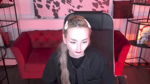 Ava nonude online show from February 15, 2026, 1:20 pm