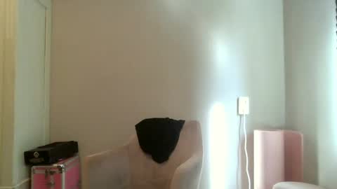 avajadey online show from March 10, 2025, 11:53 am