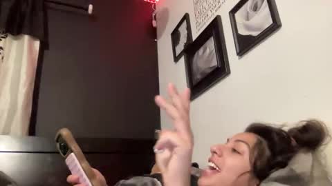 Ava Monroe online show from December 18, 2025, 9:04 am