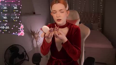  Ava  online show from November 4, 2025, 12:37 pm