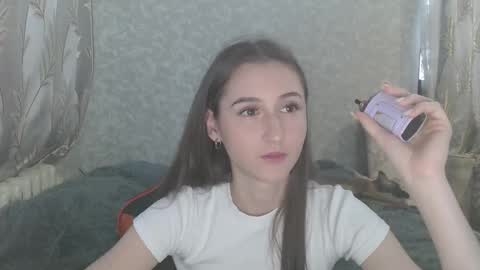 Snapshot of ave_costly chatting on November 26, 2025, 11:22 am ave_costly online show from November 26, 2025, 11:22 am