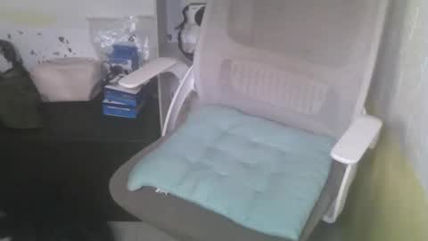 Rhian online show from February 9, 2025, 2:49 am