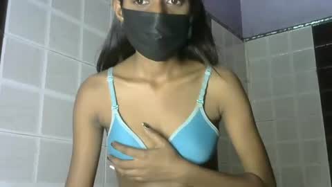 avery_lust01 online show from May 16, 2026, 6:32 am