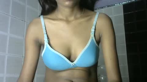 Snapshot of avery_lust01 chatting on July 11, 2026, 6:16 am avery_lust01 online show from July 11, 2026, 6:16 am