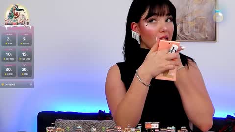 AveryWillow online show from December 26, 2024, 2:16 pm