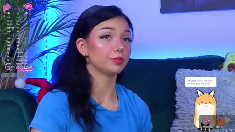 AveryWillow online show from December 3, 2025, 4:27 pm