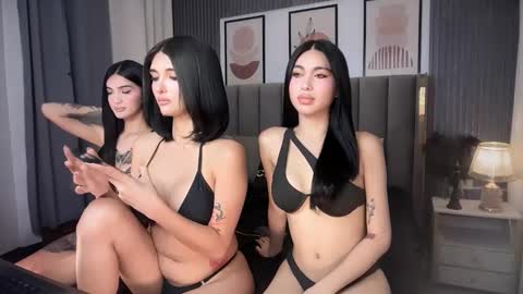 avimiller online show from October 8, 2025, 1:47 am