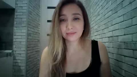 Snapshot of avinelra chatting on March 25, 2026, 3:29 pm avinelra online show from March 25, 2026, 3:29 pm