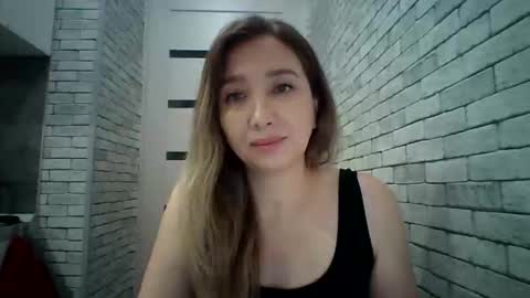 Snapshot of avinelra chatting on March 27, 2026, 3:56 pm avinelra online show from March 27, 2026, 3:56 pm