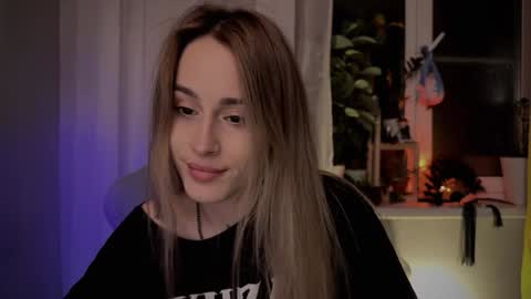 Aviva online show from January 24, 2025, 9:15 pm