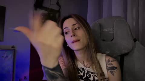 Aviva online show from February 13, 2025, 10:22 pm