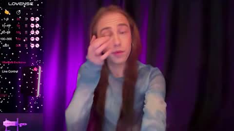 avril_pearly_ online show from January 6, 2026, 1:04 pm