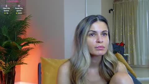 AVRILL CYRUX online show from February 25, 2026, 8:02 am