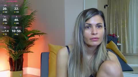 AVRILL CYRUX online show from March 3, 2026, 7:36 am