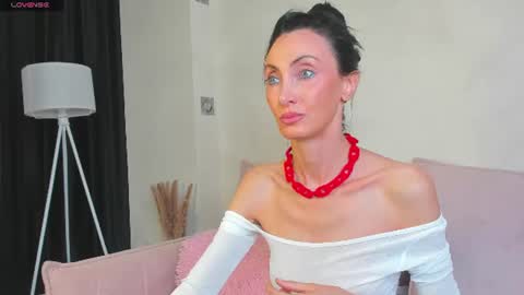 Avrora online show from June 22, 2026, 9:17 am