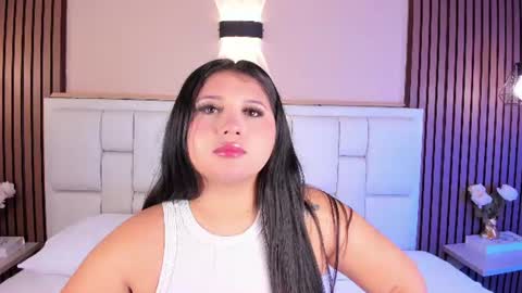 Snapshot of avymilton chatting on June 30, 2026, 11:22 am Avy online show from June 30, 2026, 11:22 am
