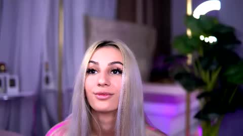 Snapshot of awalynch chatting on February 14, 2026, 5:26 am awalynch online show from February 14, 2026, 5:26 am