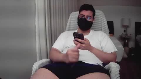 awardy3211 online show from September 24, 2025, 8:50 am