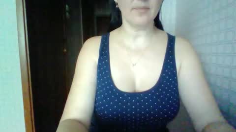 awesomeladyy online show from December 18, 2025, 9:04 am