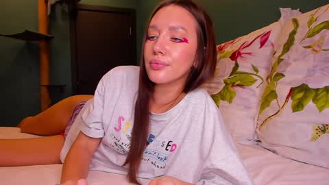 Awgustina online show from December 30, 2024, 2:19 pm