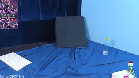 Axel cifer online show from December 13, 2024, 8:37 pm