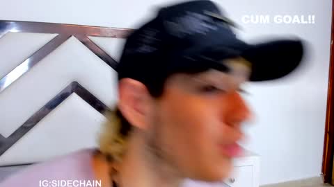 Axel cifer online show from February 6, 2025, 2:33 am