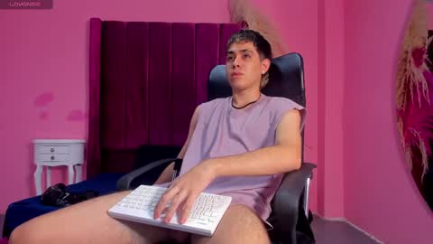 Axel cifer online show from February 24, 2025, 6:36 pm