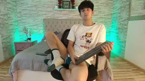 Snapshot of axel_draven chatting on May 27, 2026, 11:18 am axel_draven online show from May 27, 2026, 11:18 am