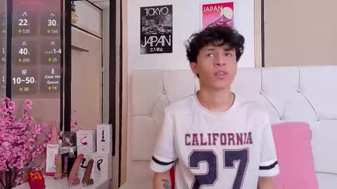 Axel Evanss online show from November 11, 2025, 12:38 pm